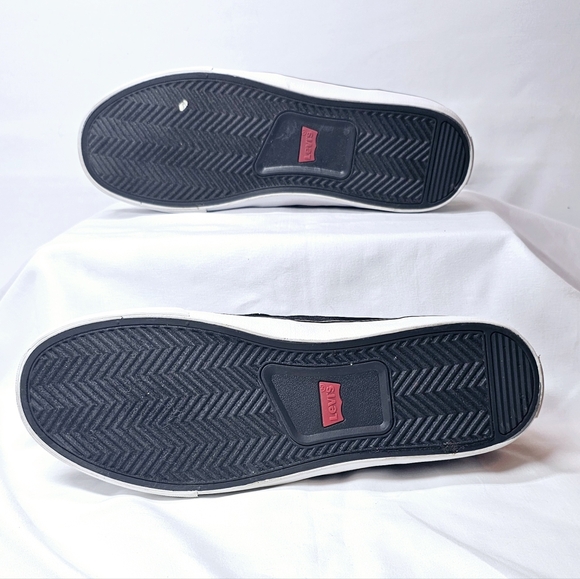 Men Levi Miles Perf Pu Shoes - Picture 3 of 8